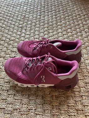 On Cloud - Cloudflyer Running Shoes